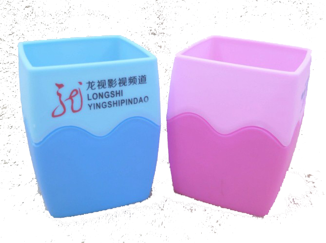 广告笔筒